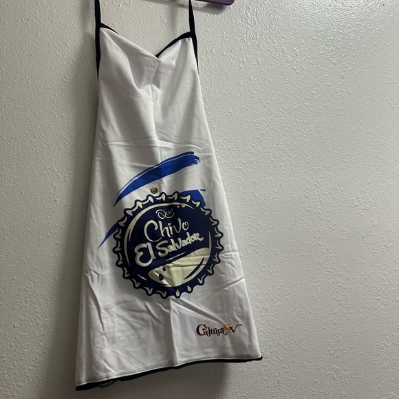 Gildan White Apron with Blue and Green Design - Picture 3 of 13